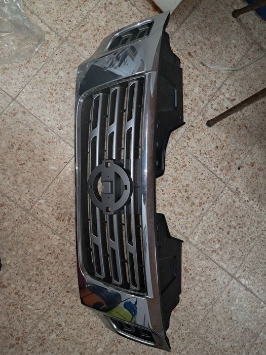 Grelha Frente Nissan