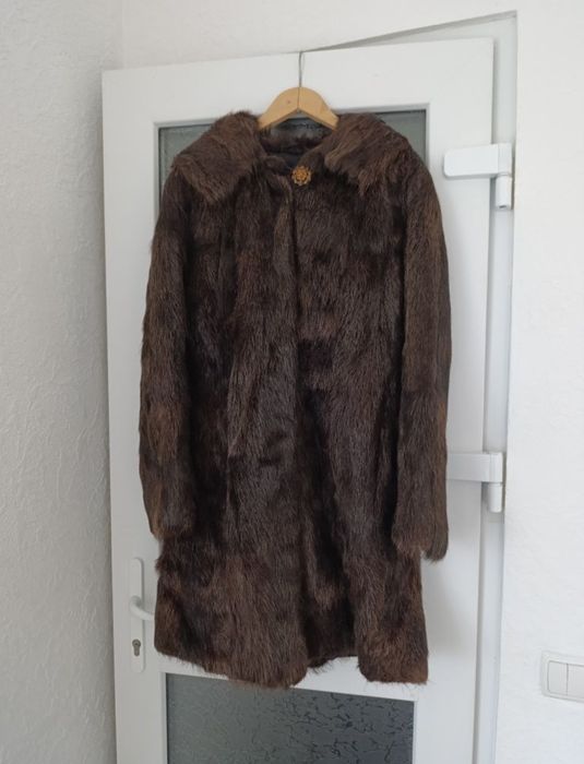Шуба натуральна шоколадного кольору