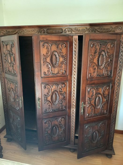 Mobilia de quarto antiga