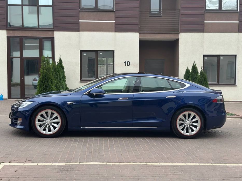 Продам Tesla S 100 D