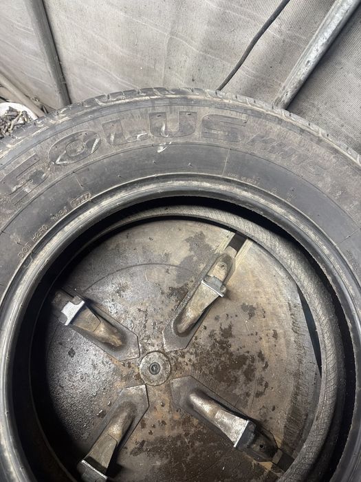 255/60r18 108H Kumho Solus KH15 17 rok 1szt