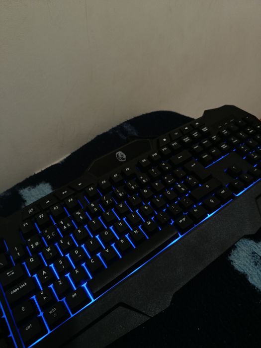Teclado gamer excelente