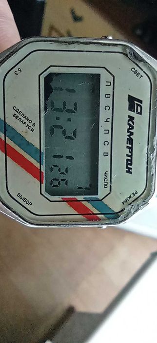 Часы наручные электронные "Камертон", СССР, 1991, на ходу.
