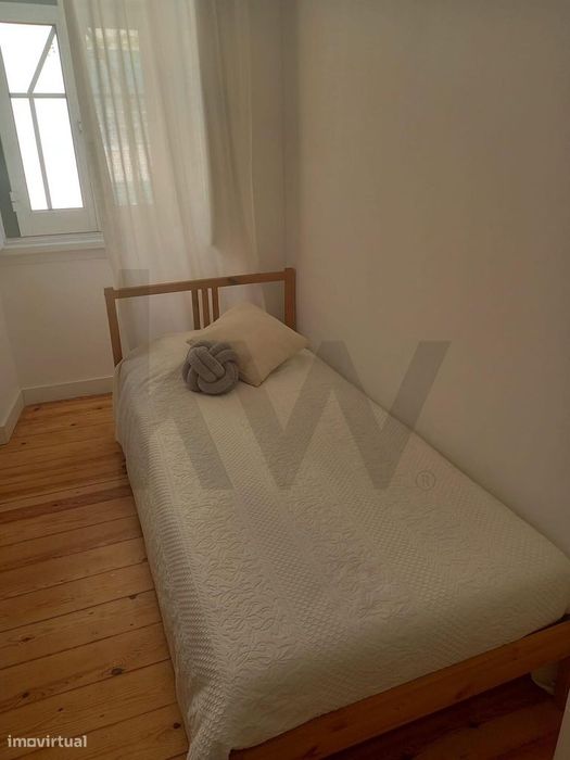 ​​​​​​​T2 renovado com varanda e vista sobre Lisboa – Monte Agudo