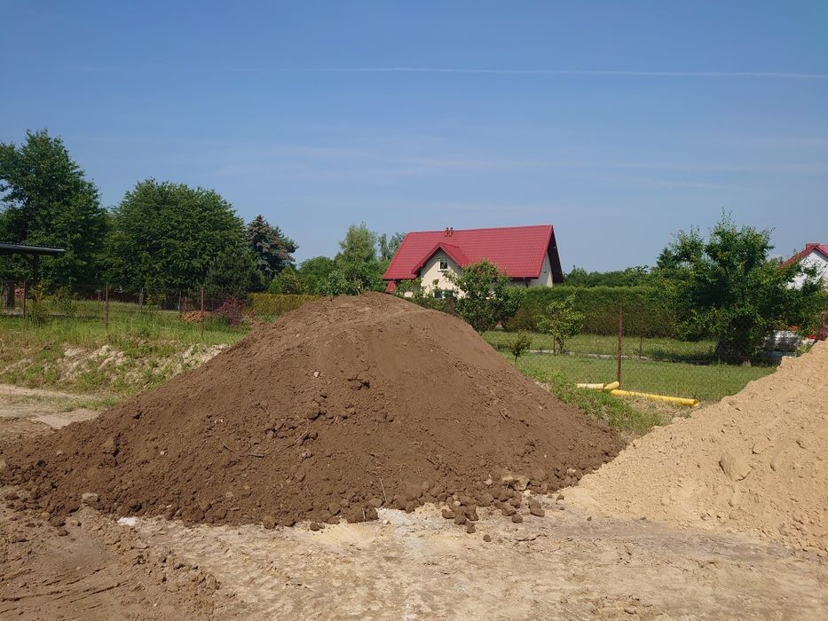 Ziemia humus pod trawnik ziemia
