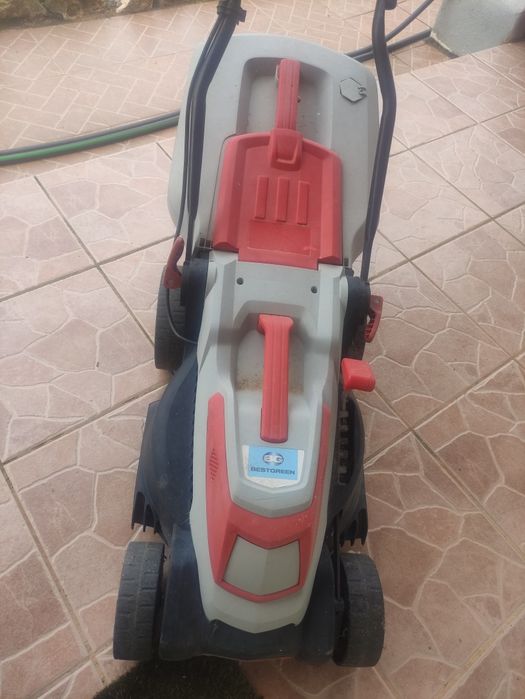 Corta relva elétrico