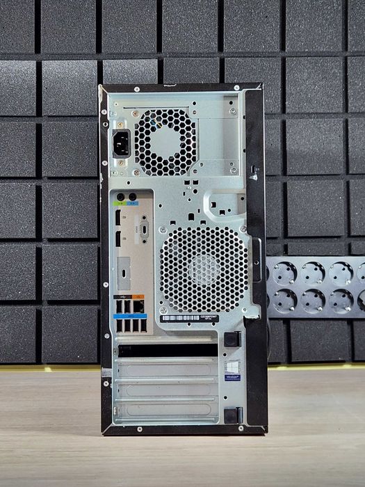 Робоча станція HP Z2 G4 Tower i5-9500 16GB NVMe 512GB Win 11 Б/В