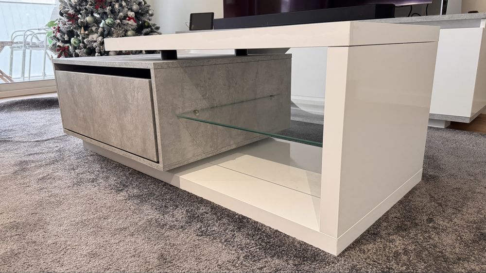 Mesa de Centro Moderna Branca e Cimento - 1,20m | Estado Novo!