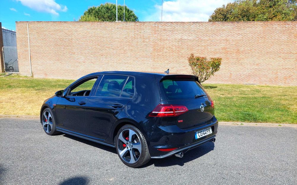 VW Golf 7 GTI Performance 2.0Tfsi 230Cv impecável 190€ mês