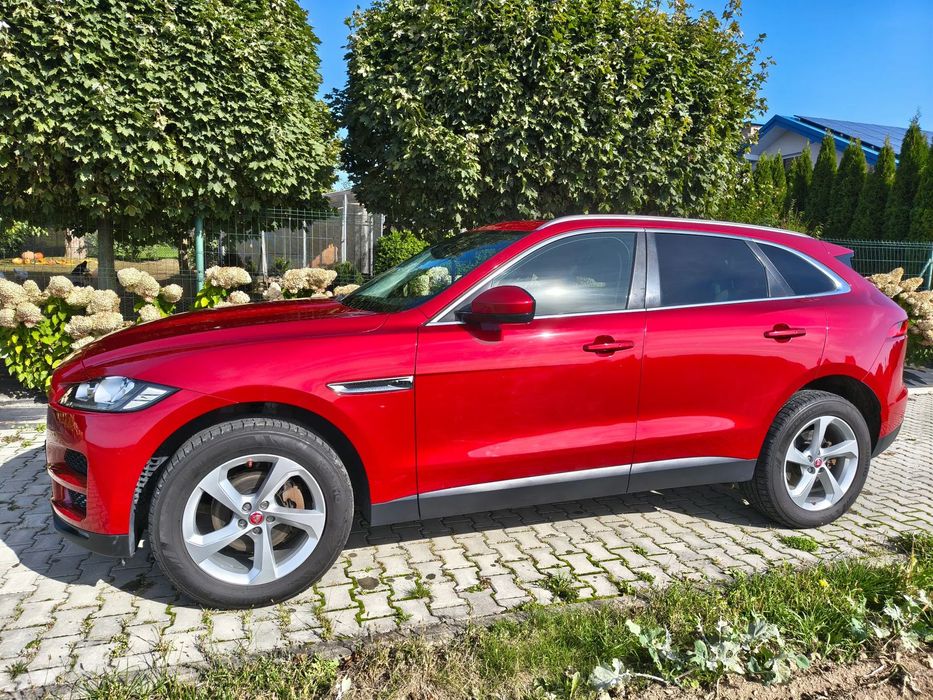 Jaguar F-Pace