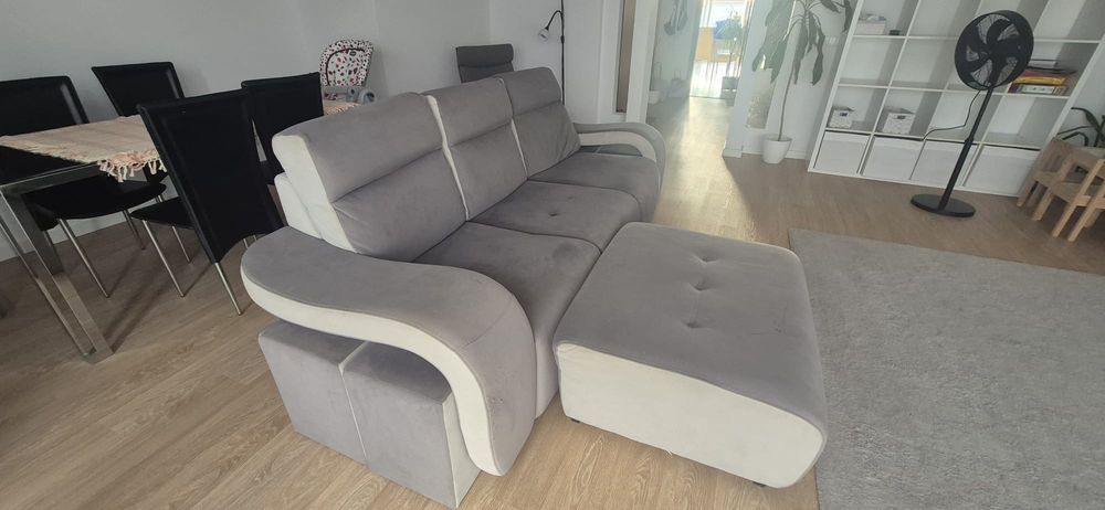 Sofá de 3 lugares + Puff Chaise Longue + 4 Banquinhos