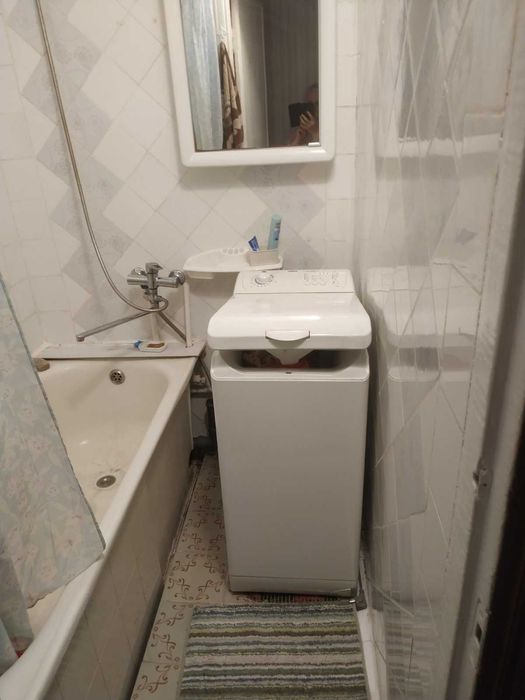 Оренда кімнати в 3х кв-рі з порядною власницею Сімейний ринок