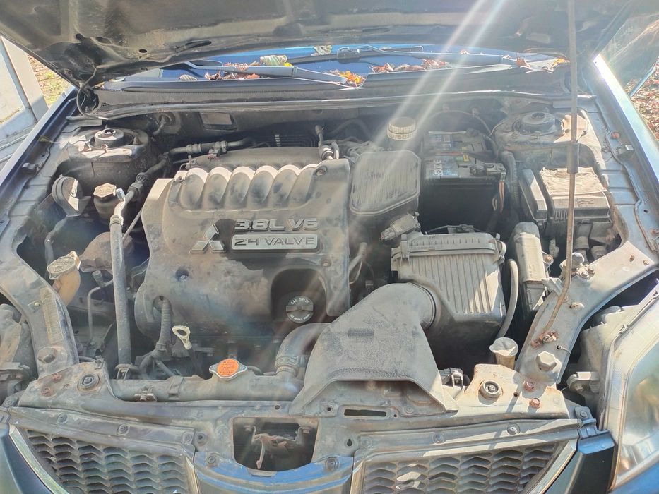 Mitsubishi Galant 3.8 двигун  88 тис миль 1050A268 MR988112