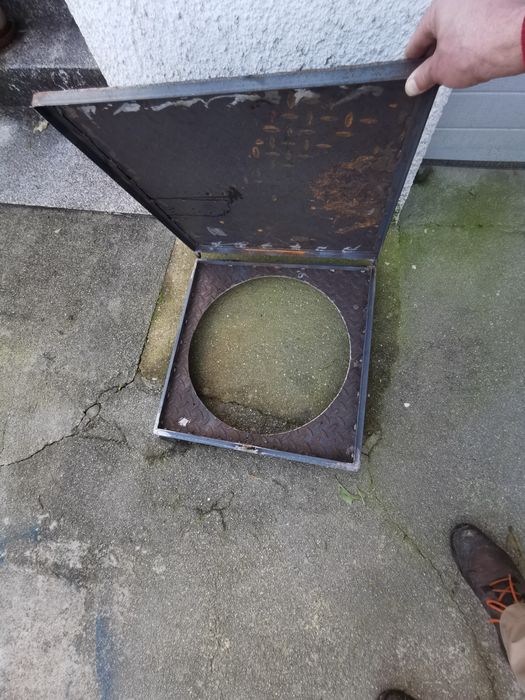 Tampa para águas pluviais