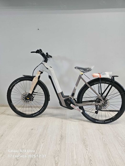 Focus Planet² 6,8SHIMANO DEORE,Bosch Per.Line CX,Bateria 750