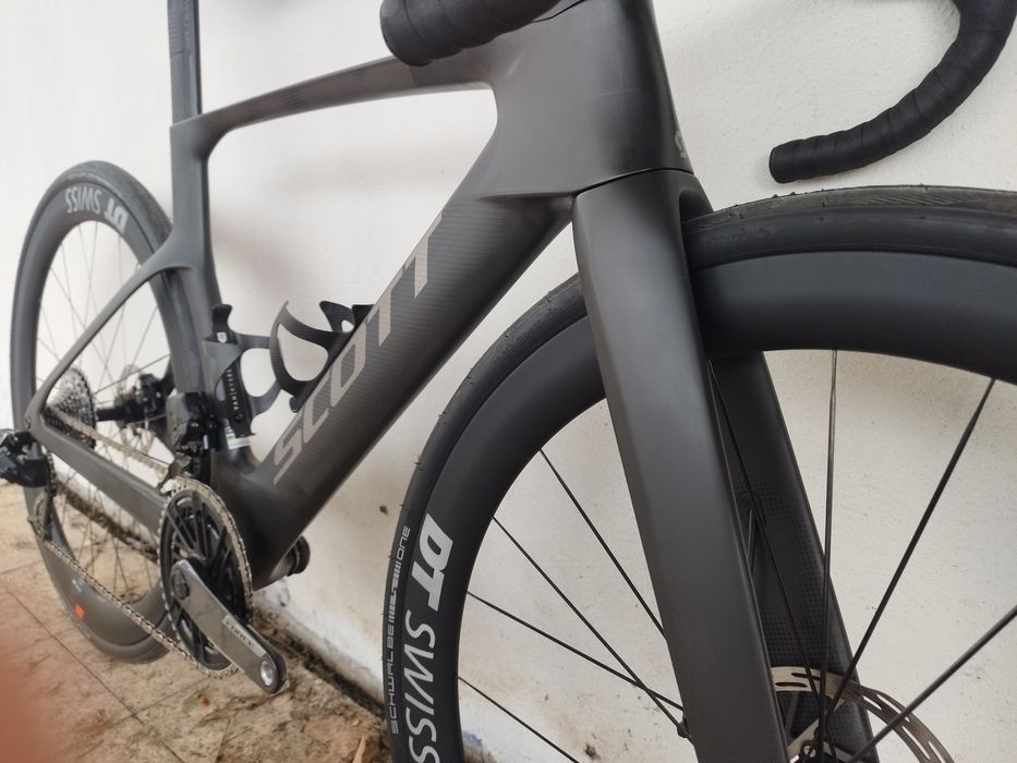 Scott Foill RC 10 (grupo SRAM Force novo com potencia)