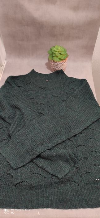 Sweterek damski ażurowy L