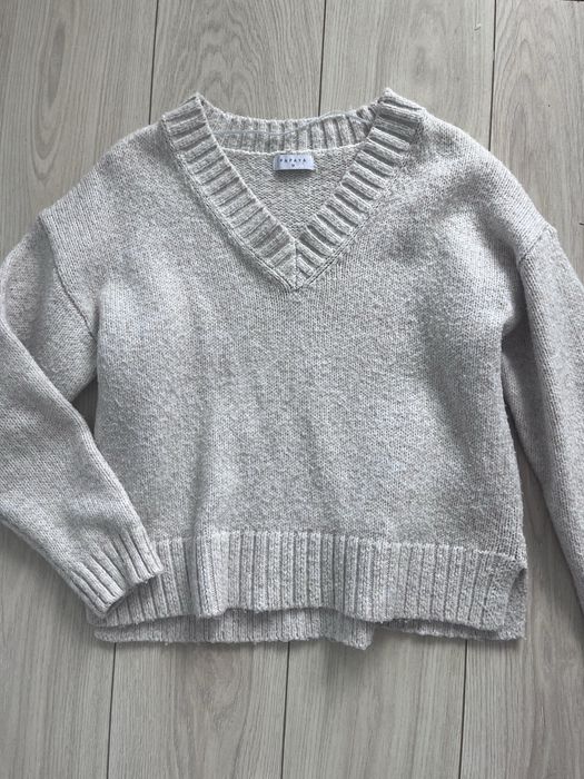 Sweter M bezowy damski papaya dekolt v