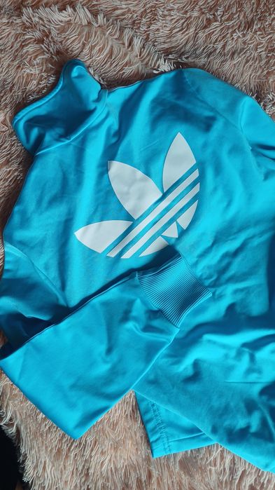 Спортивный костюм женский Adidas 38 р.