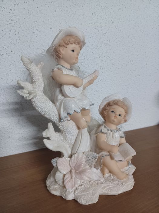 Dupla de Anjos em porcelana
