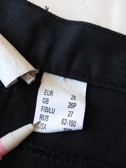 Nizza damskie spodnie rybaczki r 6XL pas 110-116cm