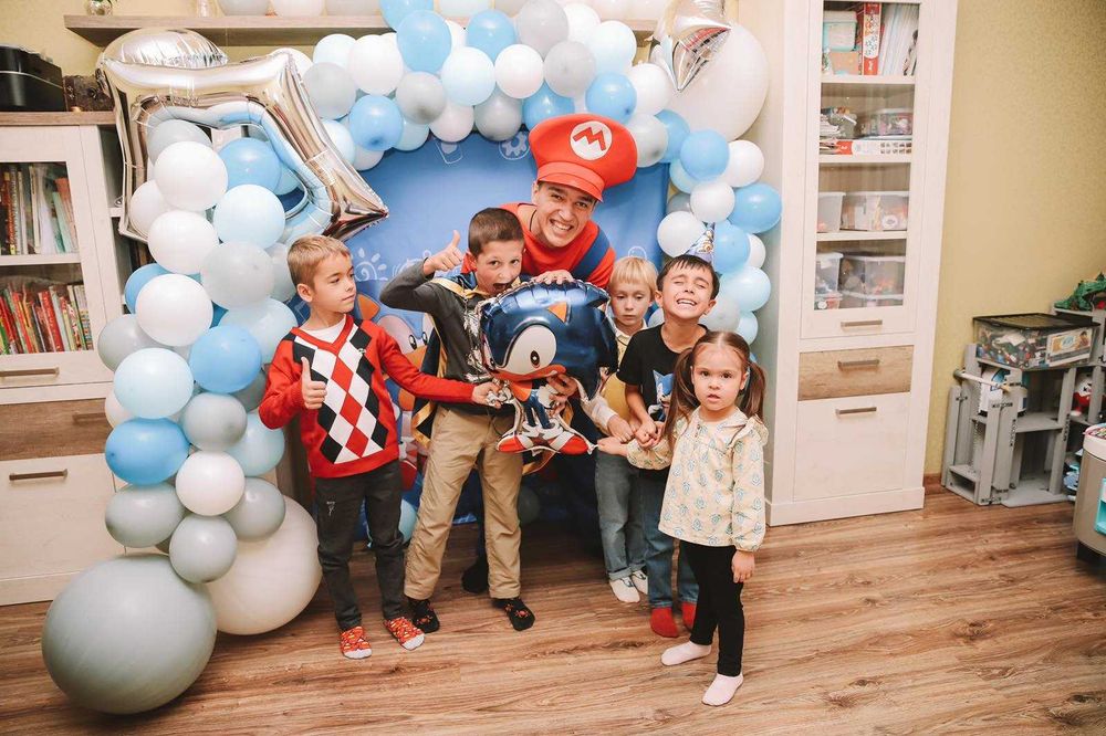 Аніматори, дитячі свята, День народження, піньята, фотограф, шоу