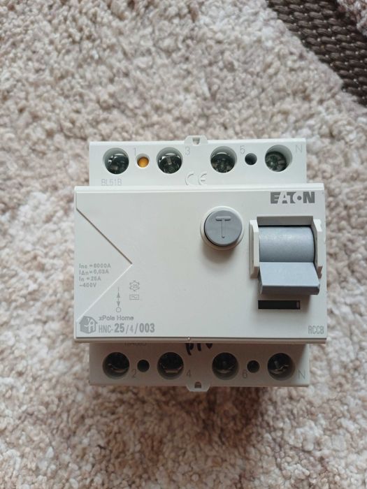 Wyłącznik różnicowoprądowy EATON 4P 25A AC