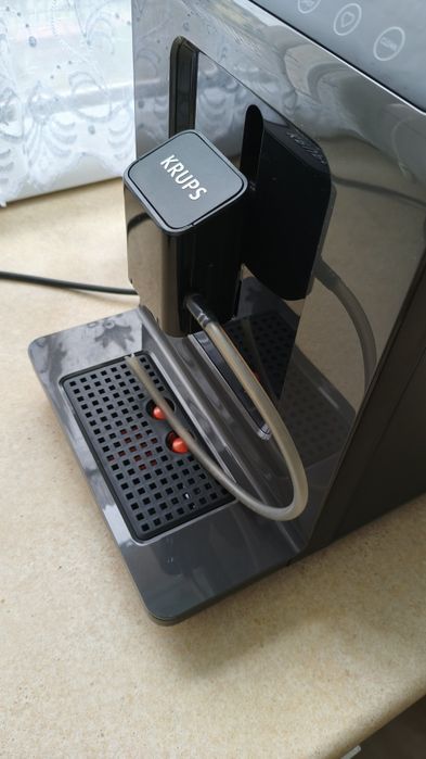 Ekspres ciśnieniowy KRUPS EA89ZB10 + zapas filtrów