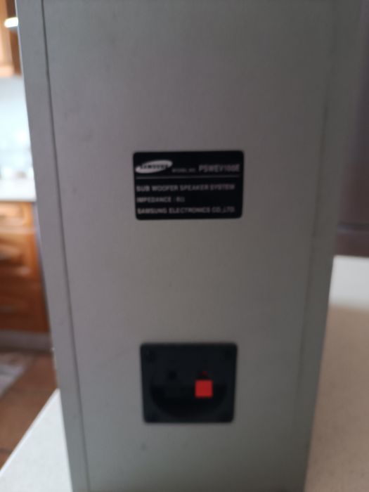 Subwoofer  , nunca foi usado , como novo