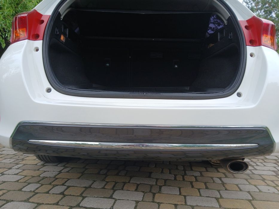Toyota Auris Touring Sport hybrid, 2014 1,8, універсал