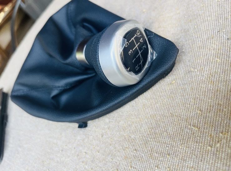 Ручка КПП кожух Обшивка чехол куліси BMW 1серії e81 E82 87 88