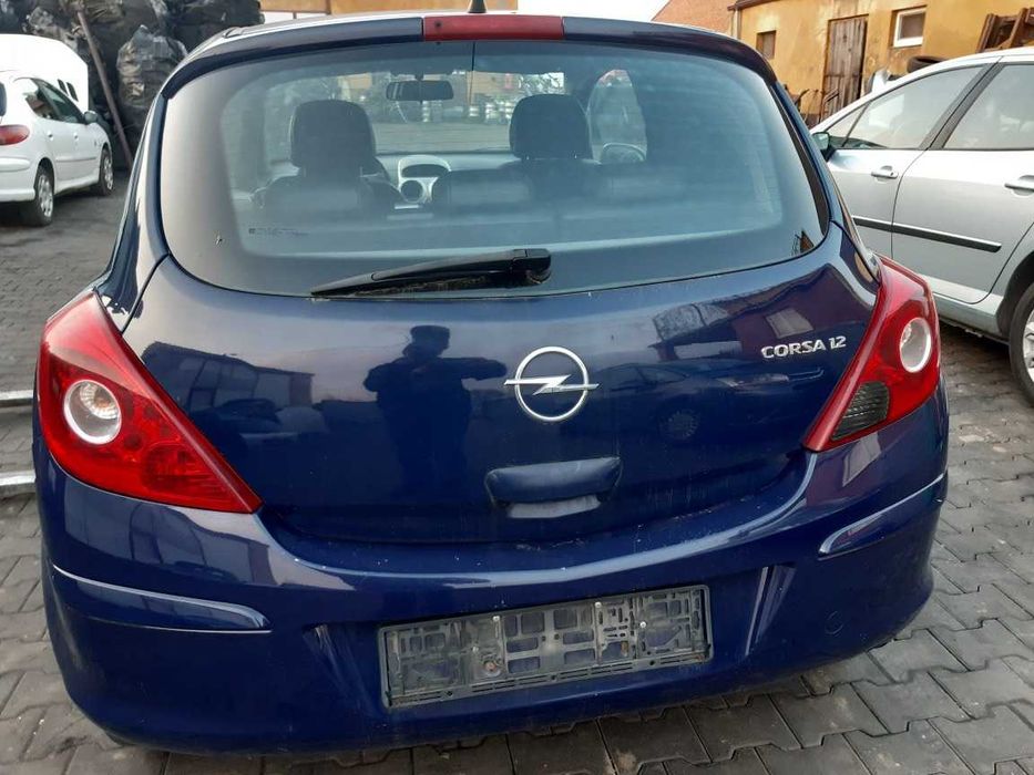 Opel Corsa D Lampy  błotnik  drzwi Kod lakieru Z20Z