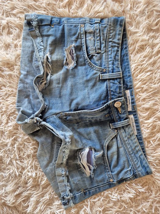 Spodenki dżinsowe 40 Stradivarius