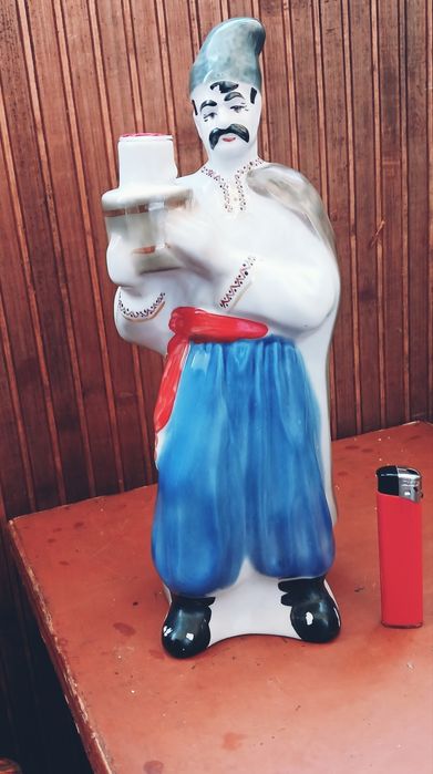 Статуетка Шофт "козак з бочкою"