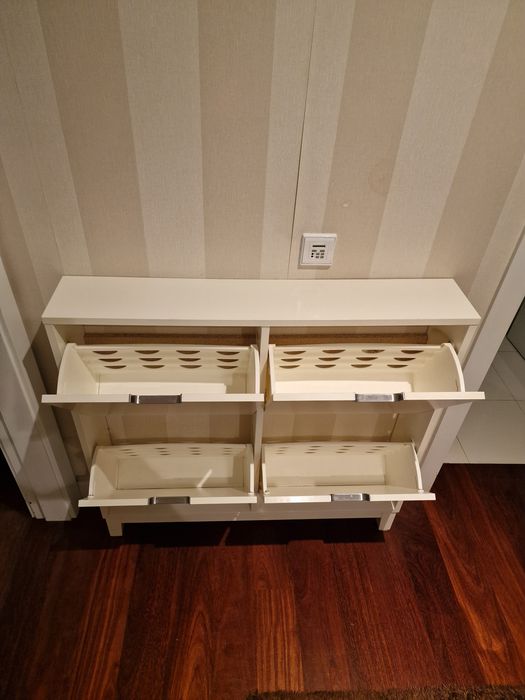 Sapateira com 4 compartimentos