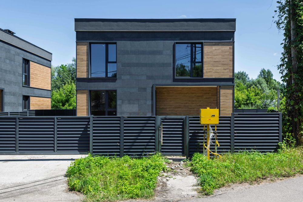 Продаж сучасний будинок 168 м² у стилі High-Tech, 6 соток, КМ «Quiet Place», Чапаївка, Голосіївський р-н, Київ