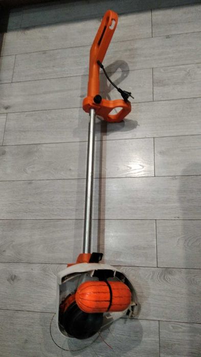 Lekka elektryczna kosa Adlus Ufo Control 450W