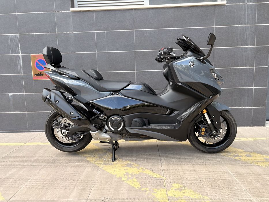 Tmax 560 Tech Max