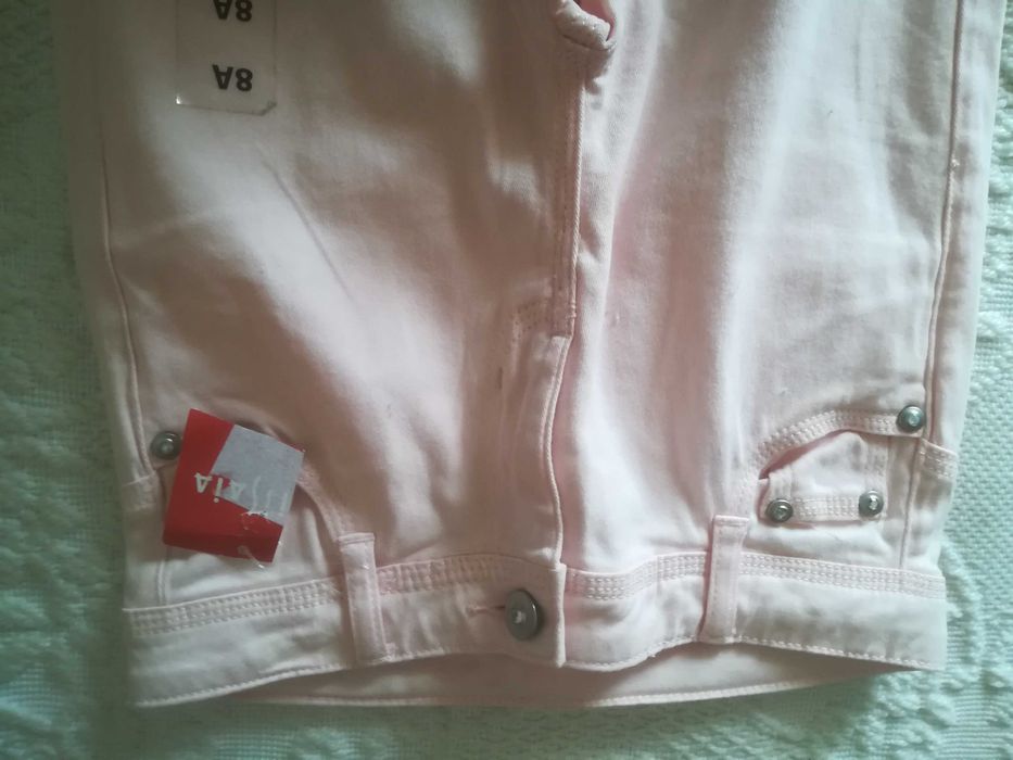 Calça em sarja/ganga para menina de 8 anos