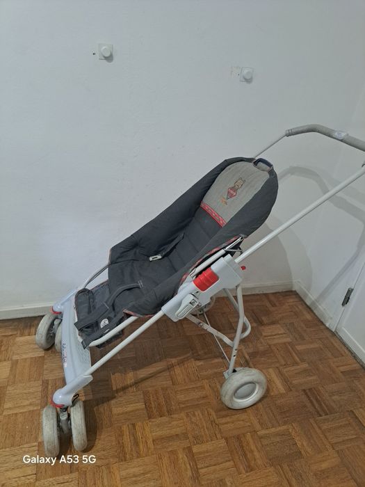 Carinho de bebé por 30€ usado !