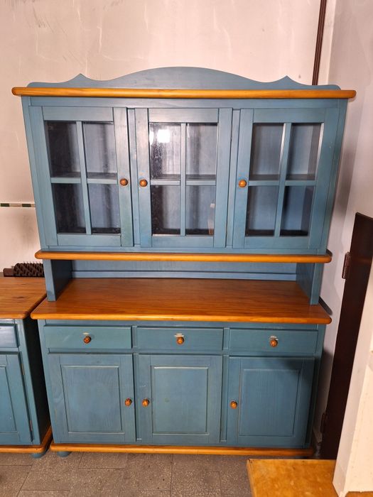 Sosnowy kredens kuchenny. Dowóz / wysyłka.