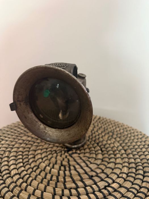 Farol antigo (carbureto) de bicicleta