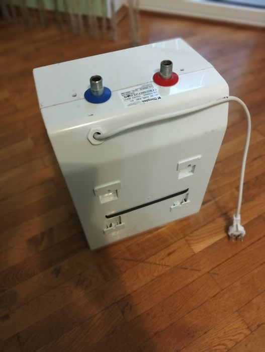 Водонагрівач  5,7л