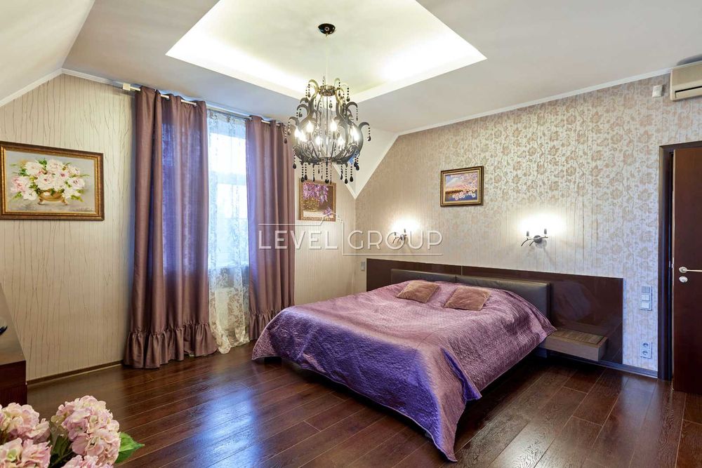 Продаж будинку 500 м² з виходом на канал. Конча-Заспа Козин Рудики