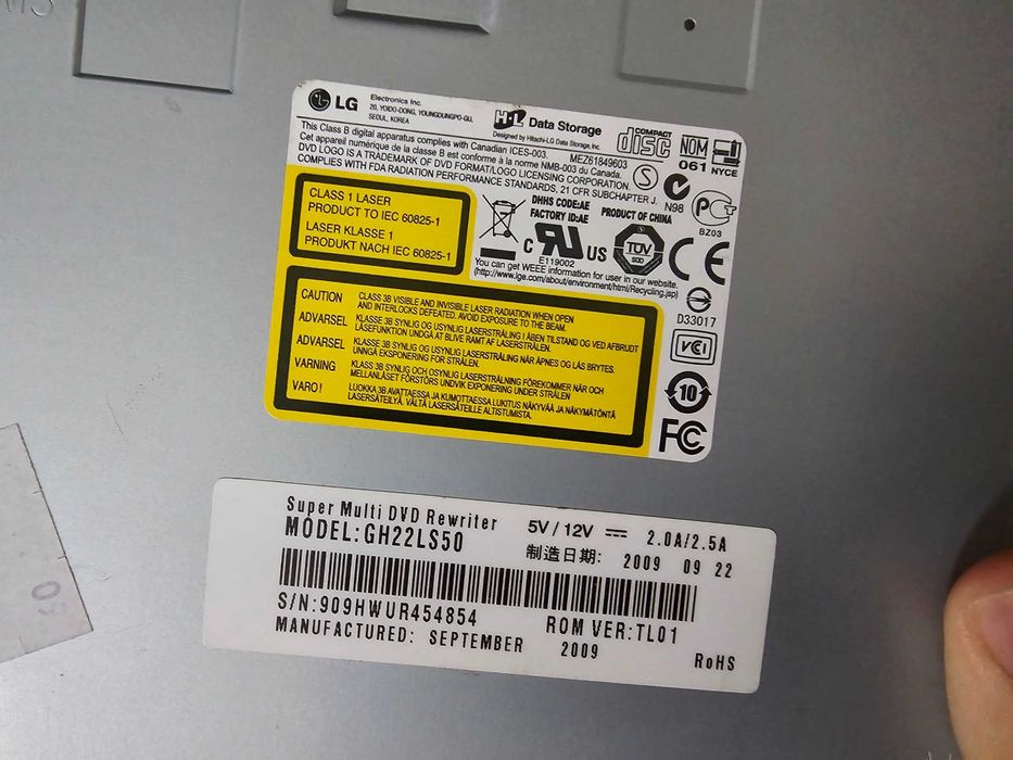 Komputer Intel E8400, 4Gb RAM, Nvidia GT710 + monitor NEC EA243WM