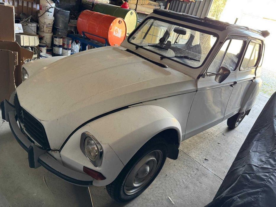 Carro Clássico Citroen Dyane Super