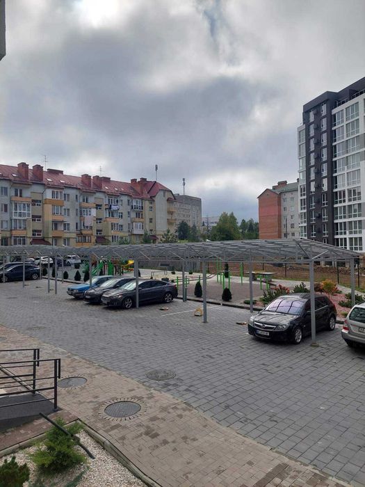 ПРОДАЖ 1 кім квартири 44 м кв. вул. Данилишиних м Трускавець