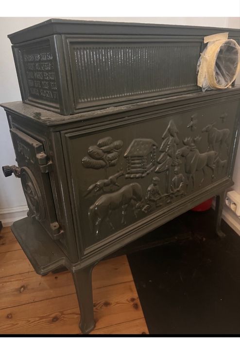 Jotul piecyk zeliwny  kolor  zielony butelkowy ciemny  stan bdb