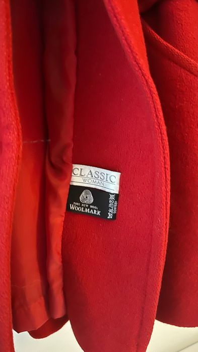 Червоне пальто Classic Woman із 100% вовни (Woolmark)