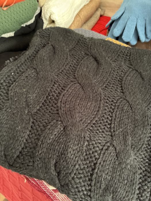 8 gorros + 2 caneleiras + 1 luvas + 3 meias antiderapantes + gola